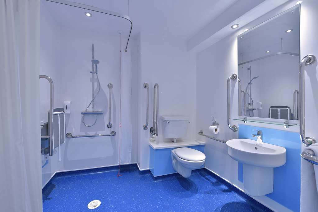Travelodge Northwich Lostock Gralam Ruang foto